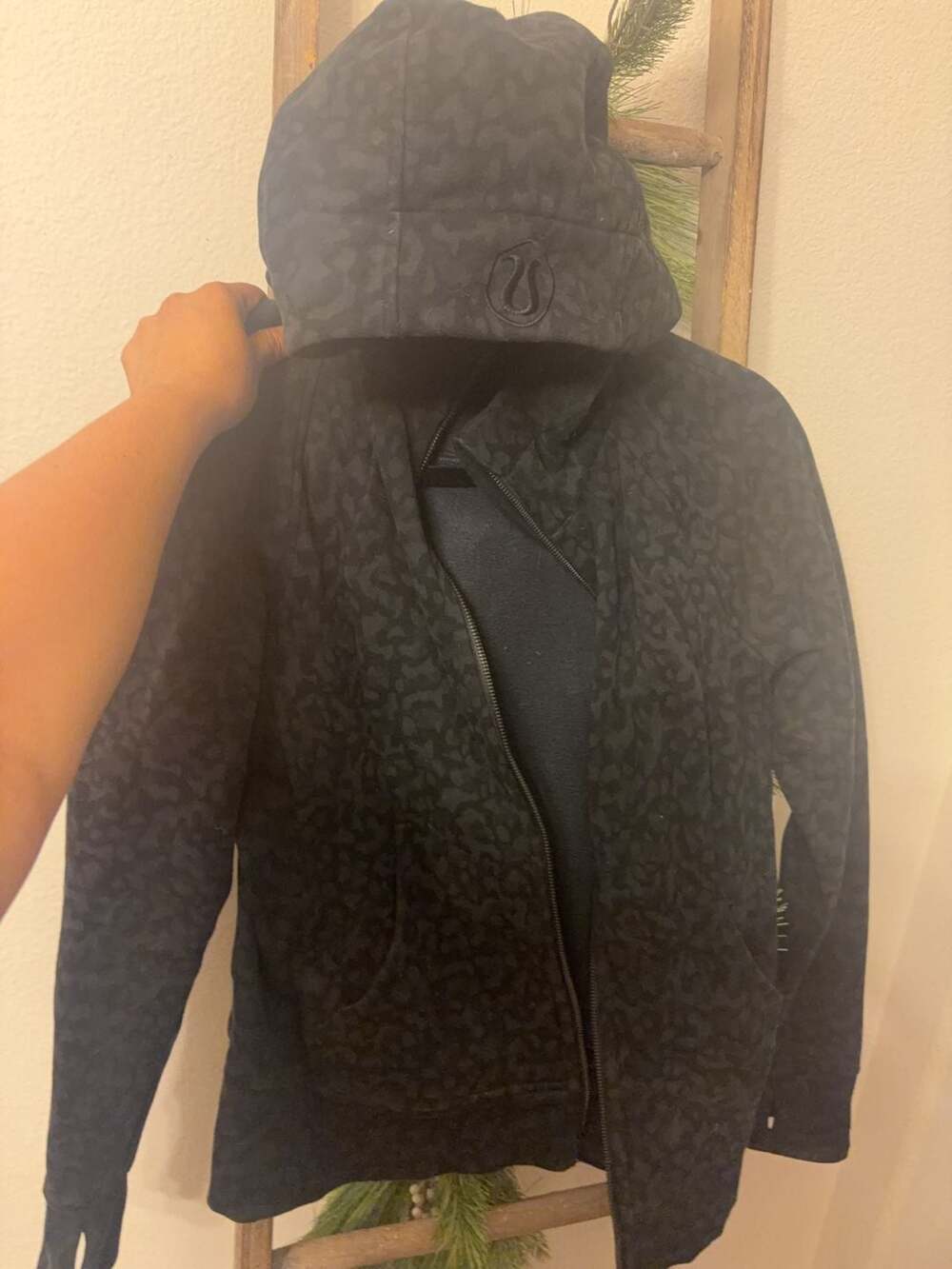 Lululemon Scuba Hoodie Black Leopard Print Full Zip